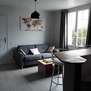 Jolie T2 Au Coeur Du Bourg , Carnac France