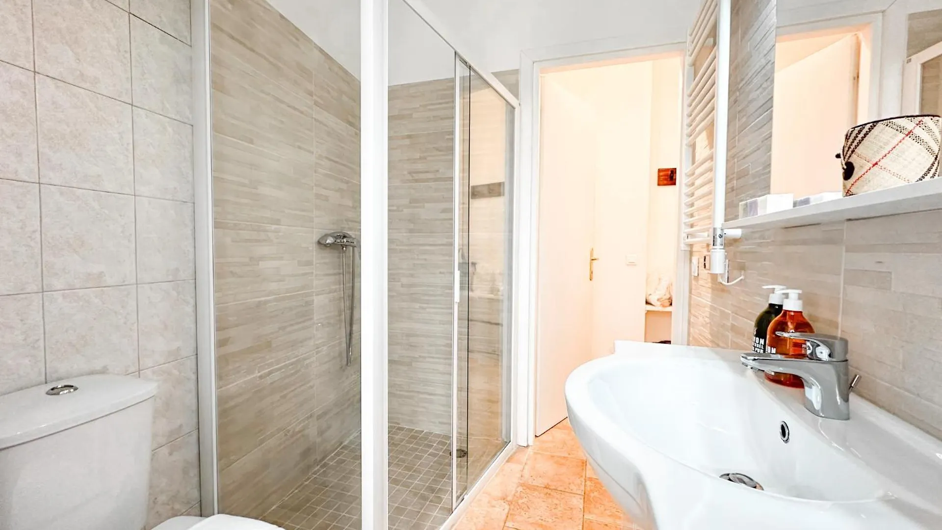 Appartement New Apart, Monaco, Bnbrickeys à Cap-d'Ail
