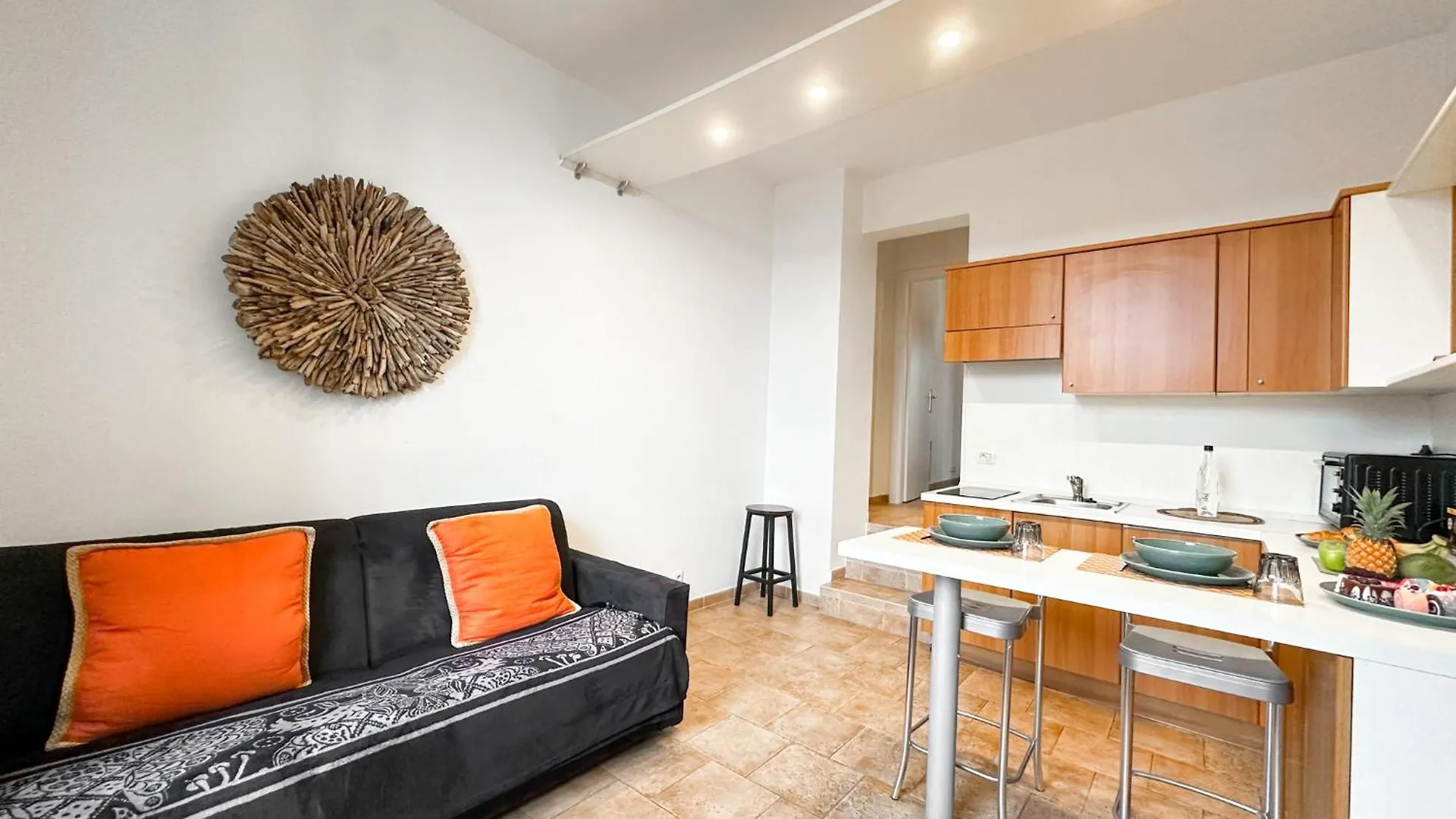New Apart, Monaco, Bnbrickeys Apartment Cap-d'Ail 0*,  France